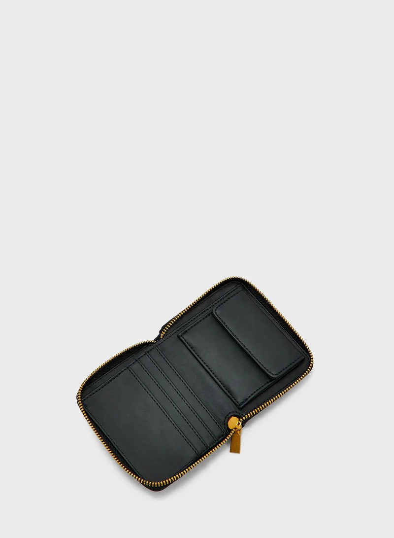 جس محفظة جوللي بسحاب ملتف