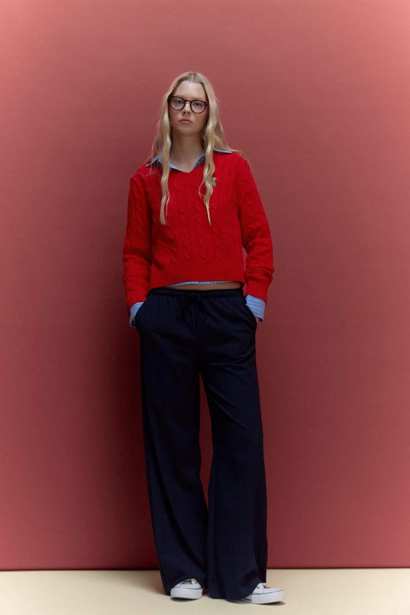 DeFacto Slim Fit V-Neck Pullover