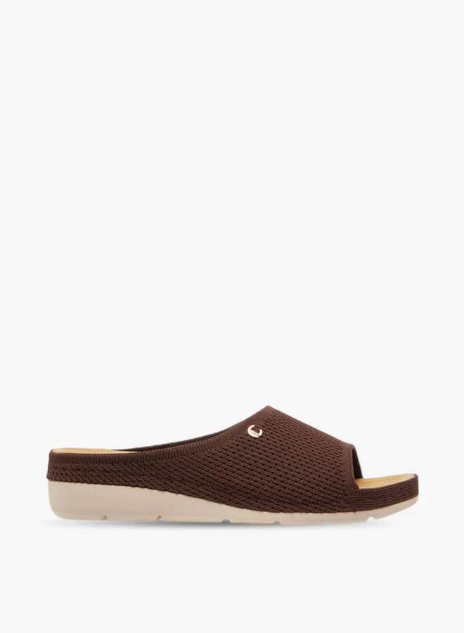 لو كونفورت Flyknit Textured Slip-On Comfort Sandals