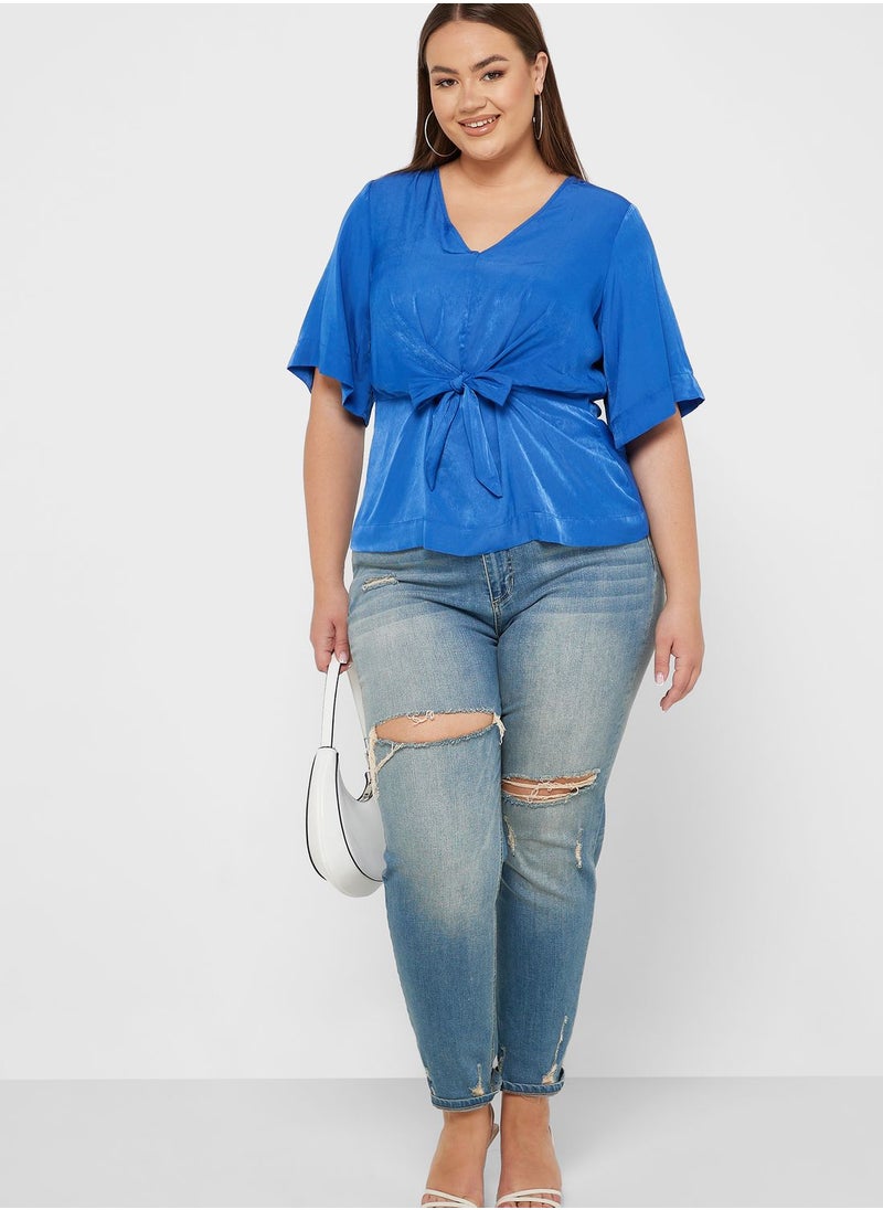 Vero Moda Curve - Front Knot Detail Top - Image 1