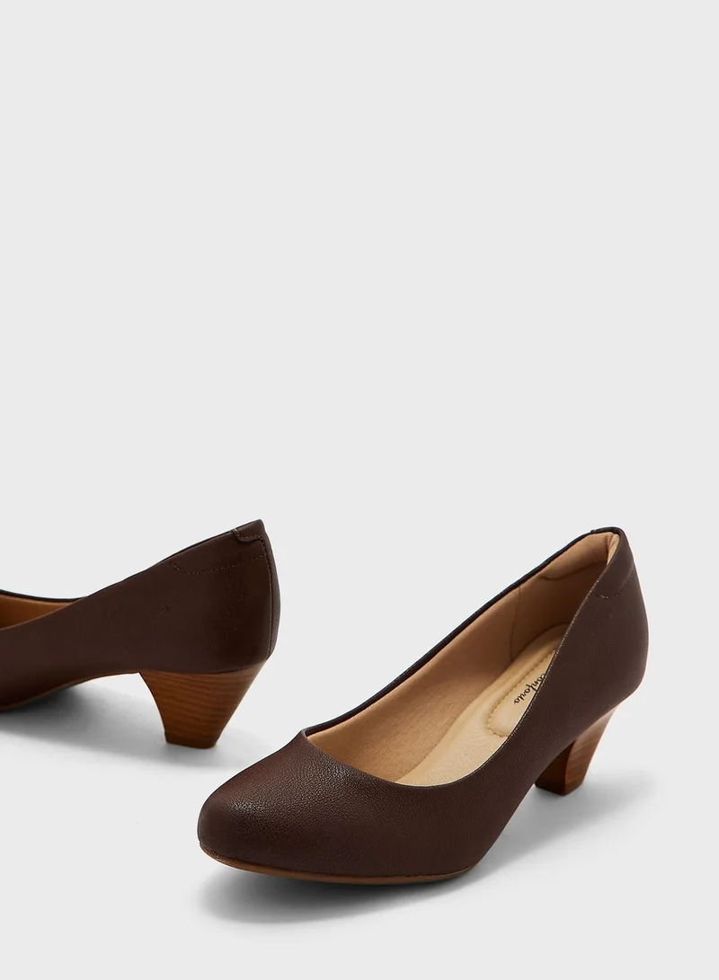 مودار Essential Mid Heel Pumps
