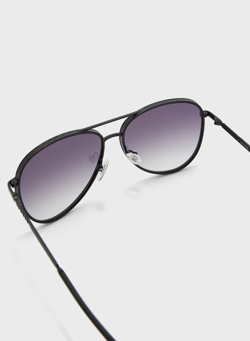 GUESS Round Sunglasses