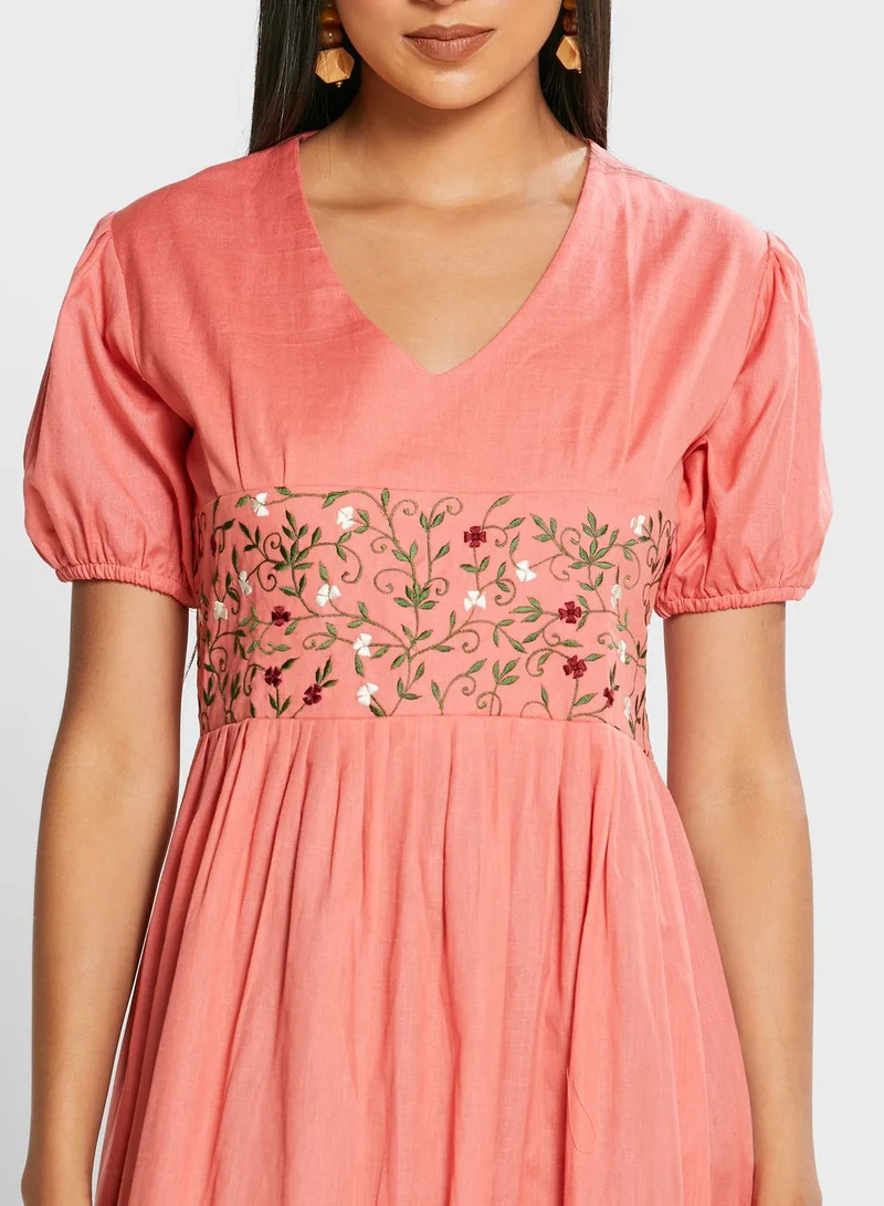 Devoiler Puff Sleeve Pleated Dress