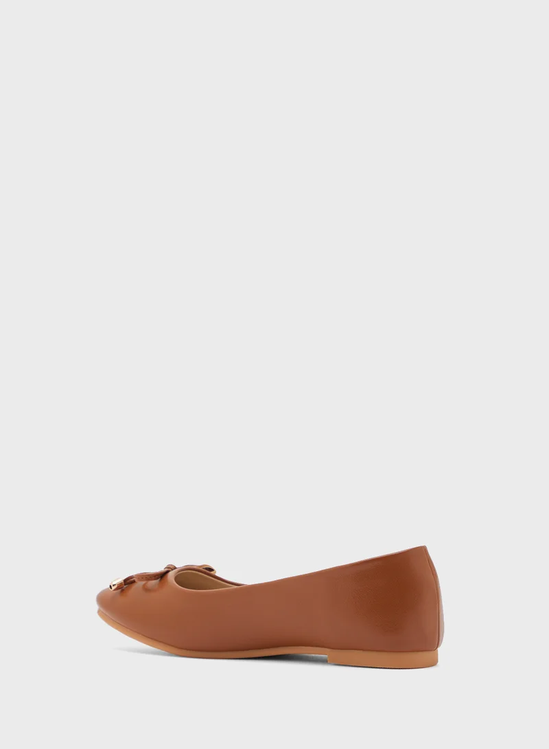 Ginger Classic Round Toe Bow Ballerina
