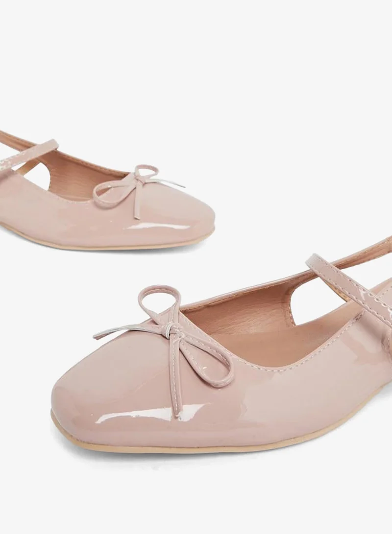 ستايلي حذاء ماري جين فلات لامعة