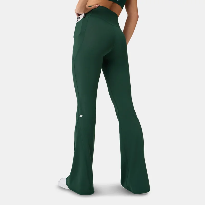 Fabletics ليقنز نسائي بقصة واسعة بتصميم متقاطع Oasis PureLuxe