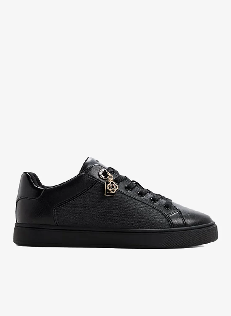 Elgata Ladies Black Low Top Sneaker