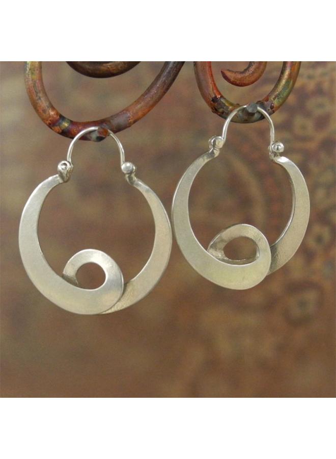Simple Geometric Gypsy Curved Metal Earrings Vintage Hollow Curly Ancient Silver Earrings Independent Station Hot New