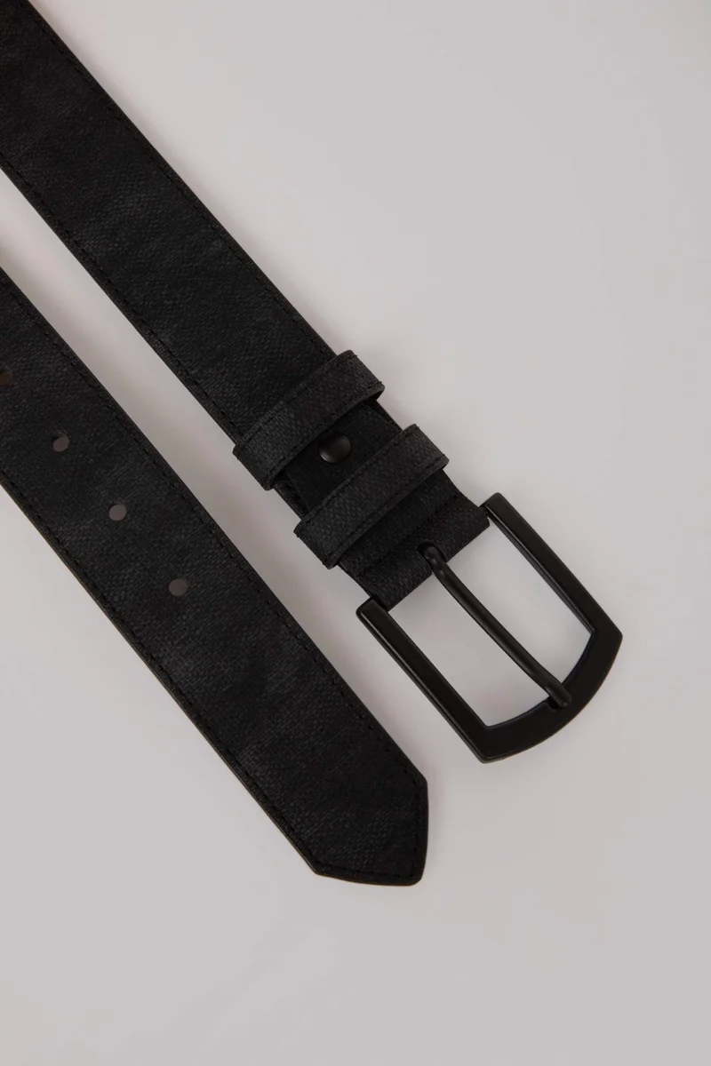 ديفاكتو Man Rectangle Clasp Faux Leather Belt