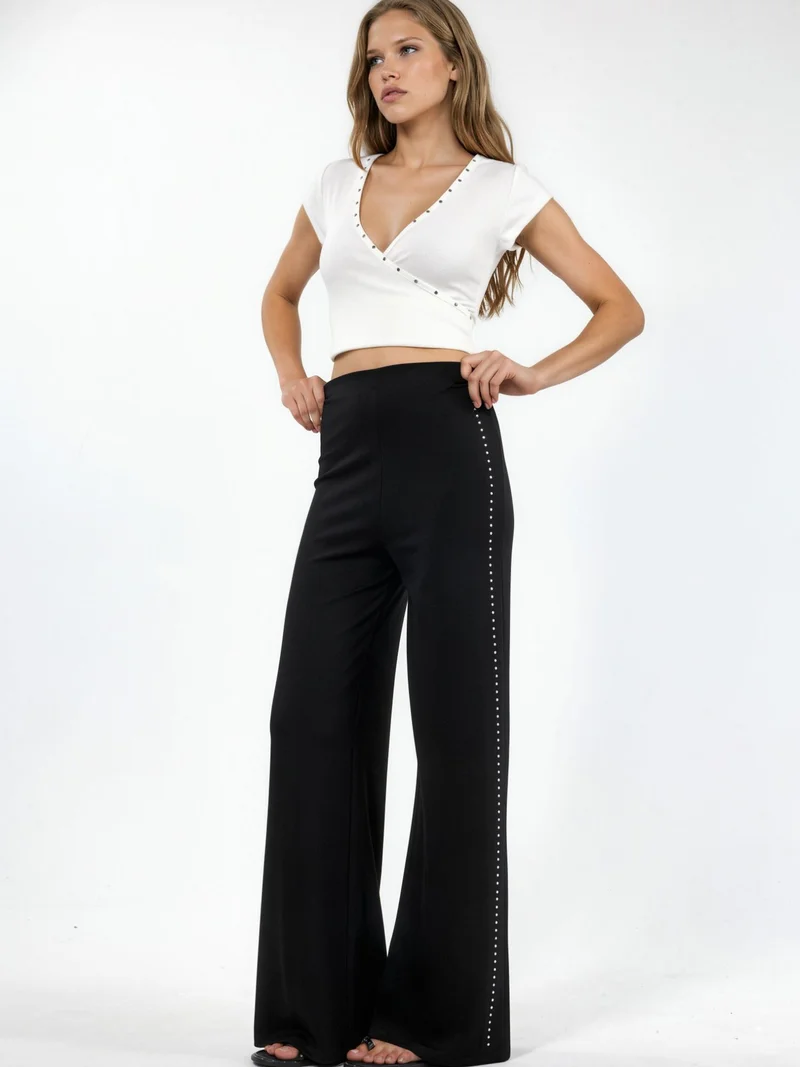 هيكاب High Waist Straight Leg Pants with Stone Accessory