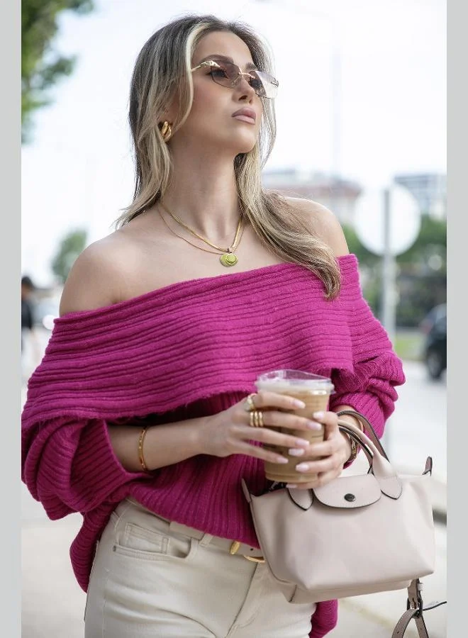 ليلا كنزة ليلا بقصة واسعة وياقة مادونا نسائية