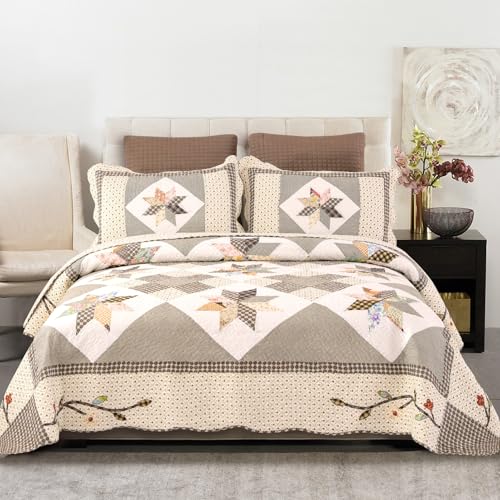 YAYIDAY YAYIDAY Oversized King Quilt Set Patchwork Bedspread 120x118 Inch  100 Cotton Reversible Breathable Brown Geometric Quilted Coverlet with Pillow Shams for All Seasons 