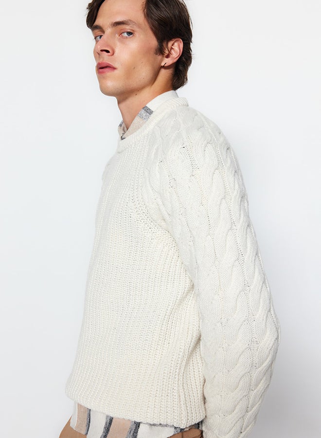 trendyol Ecru Regular Fit Crew Neck Hair Braid Detailed Knitwear Sweater TMNAW22KZ2059 - Image 2