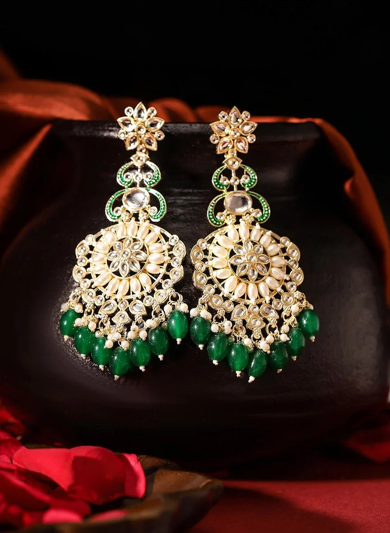 آي شين أقراط متدلية بحبات خضراء مطلية معدنية بنمط زهور كوندان