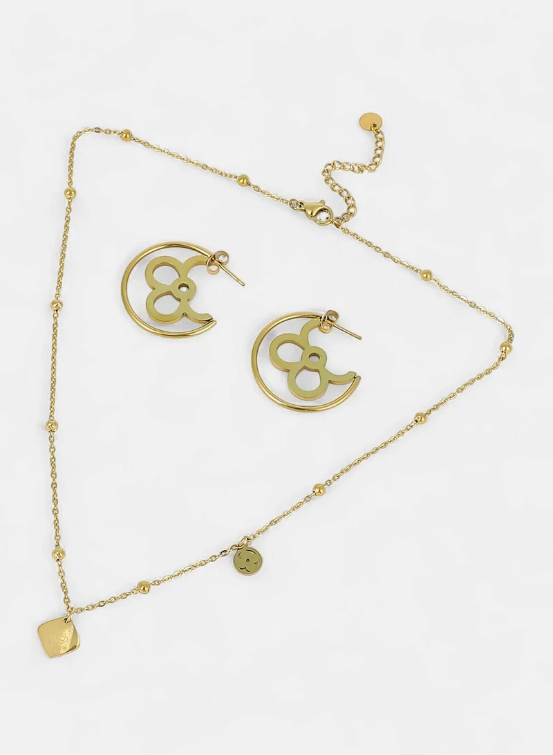 SOHI SOHI Women The Giorno-Clover Jewellery Set | California  Colour | One-Size | Metallic Alloy Material | Lobster Clasp & Push Back Closure | Chain Necklace & Hoop Earrings For Casual & Evening Wear
