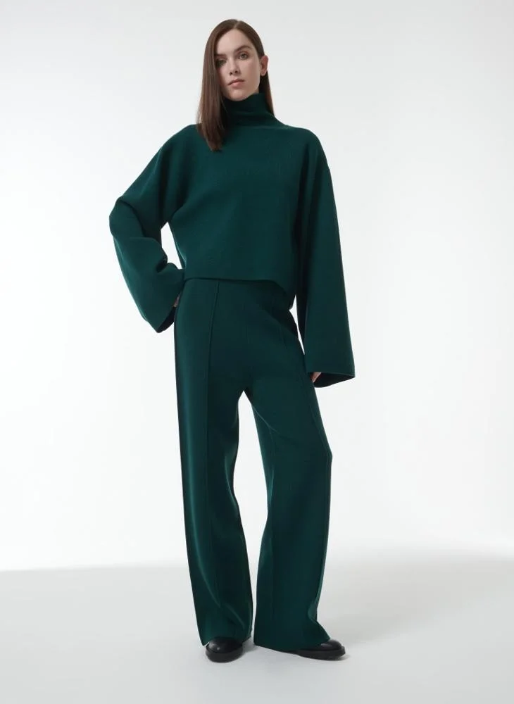 Leem High-Neck Boxy Top