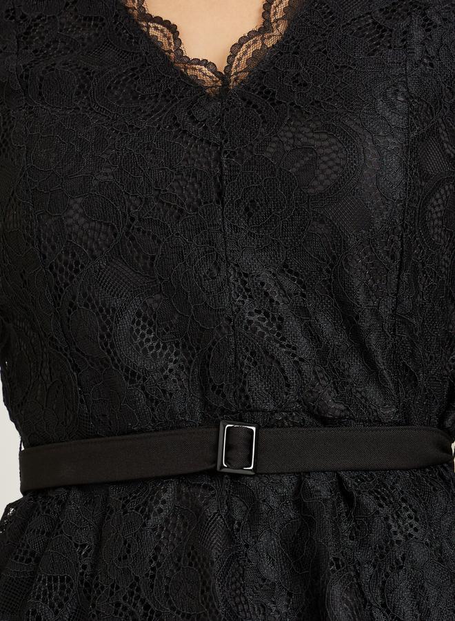 ستايلي بلوزة بيبلوم دانتيل بياقة سكالوب - Image 4