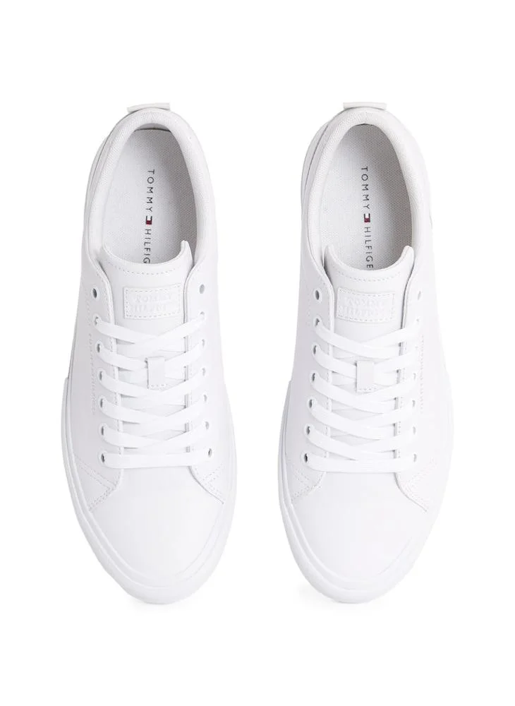 تومي هيلفيغر Lace Up Low Top Leather Sneakers