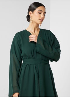 هيا كلوزيت عباية مزينة بحزام  - Image 3