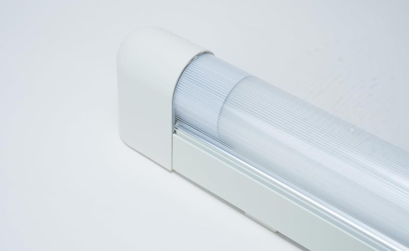 GLAZE Mirror Light 6400K 10W - Energy Efficient LED Lighting - Image 2
