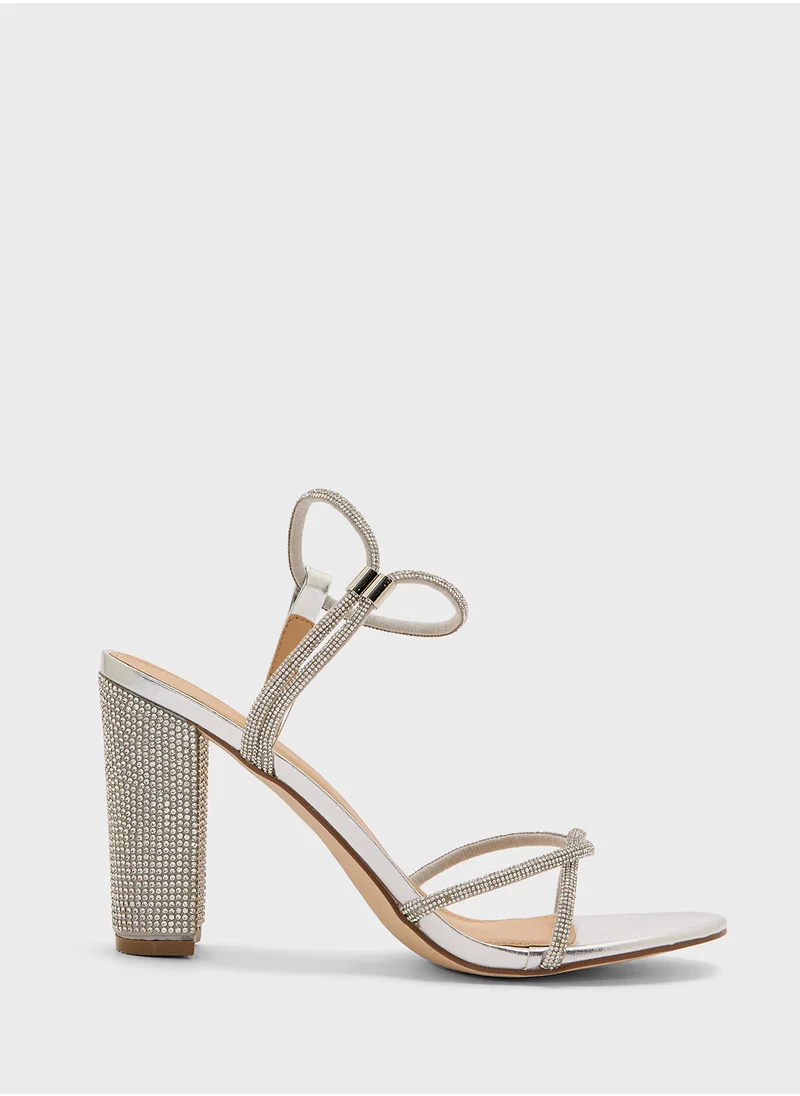 ترافل من نمشي Diamante Block Heel Sandal