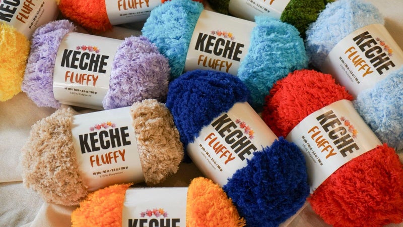 KECHE Fluffy Bulky Yarn â€“ Super Soft Chunky Fuzzy Blanket Weight # 5 Yarn for Knitting Crocheting Crafting 3.5 oz (100 gr) 98 Yds (90 m) - Latte - Image 3
