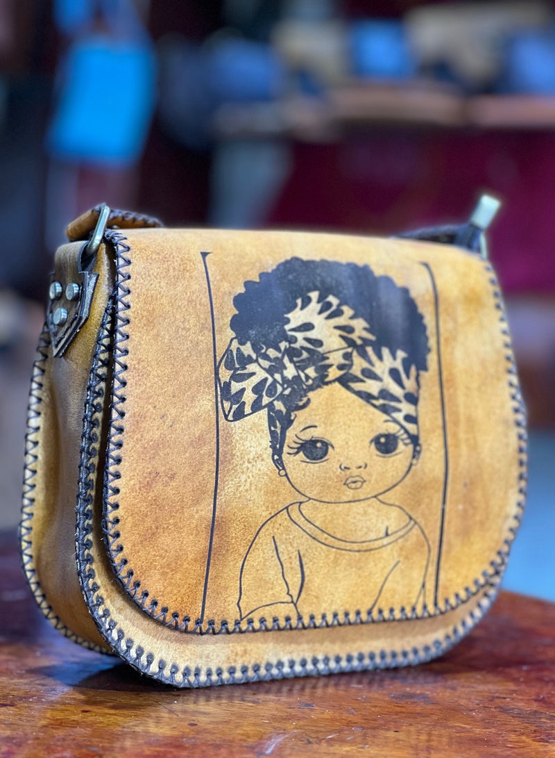 Handmade natural leather cross bag (large) Close with shiny thread 2 external zippers on the back and front Magnetic lock Belt handle (Handmade work is distinguished by its quality and uniqueness for special people)  - Image 1