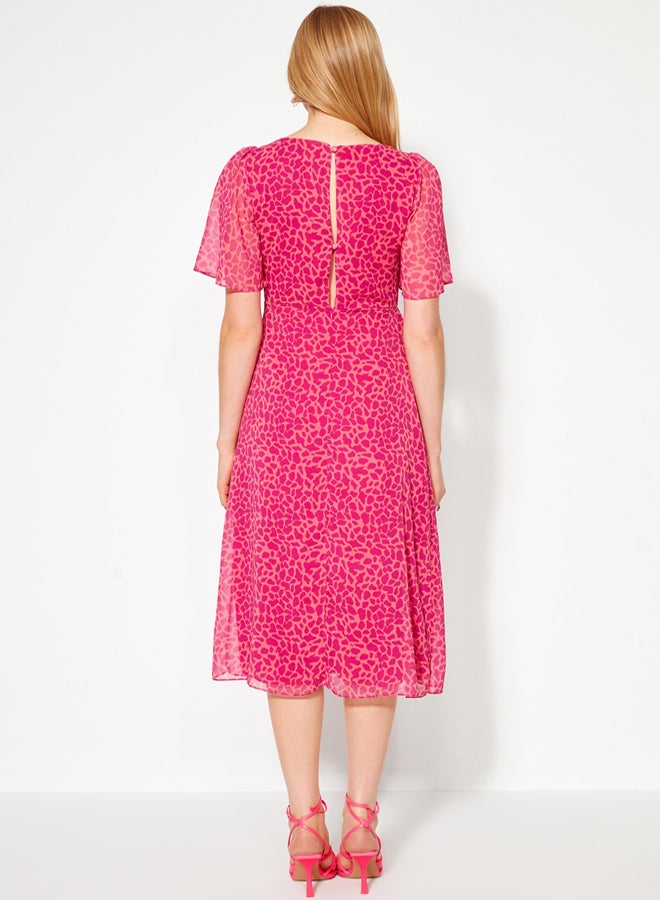 trendyol Fuchsia Animal Patterned A-Line Angel Sleeve Lined Chiffon Flowing Woven Midi Dress - Image 5