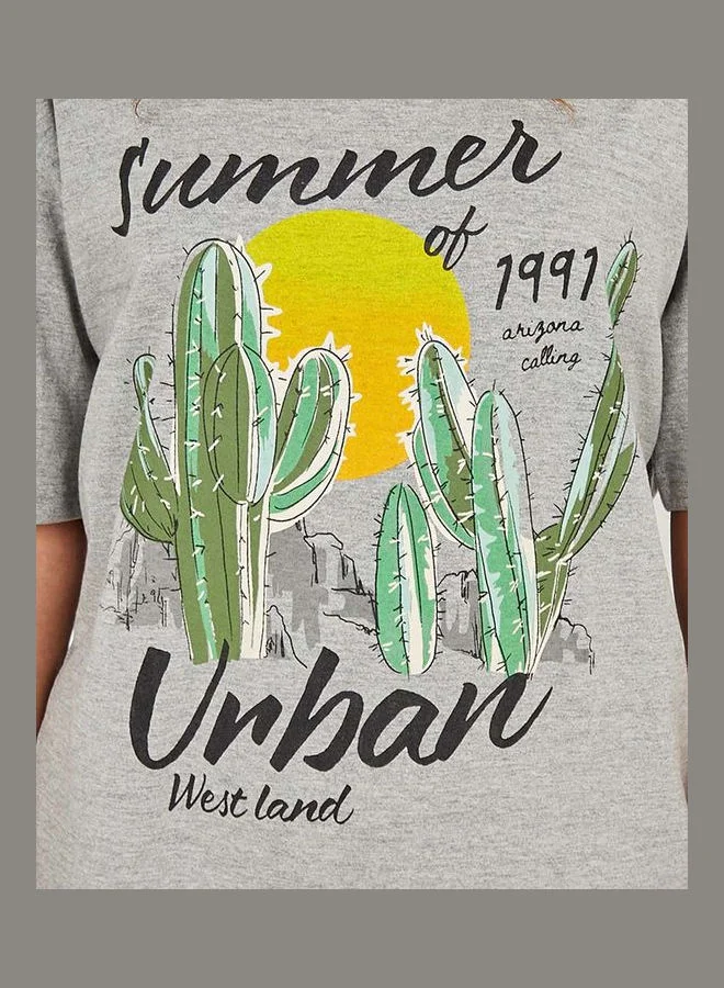 Styli Shorts Sleeves Summer Urban Graphic Oversized Longline Tshirt