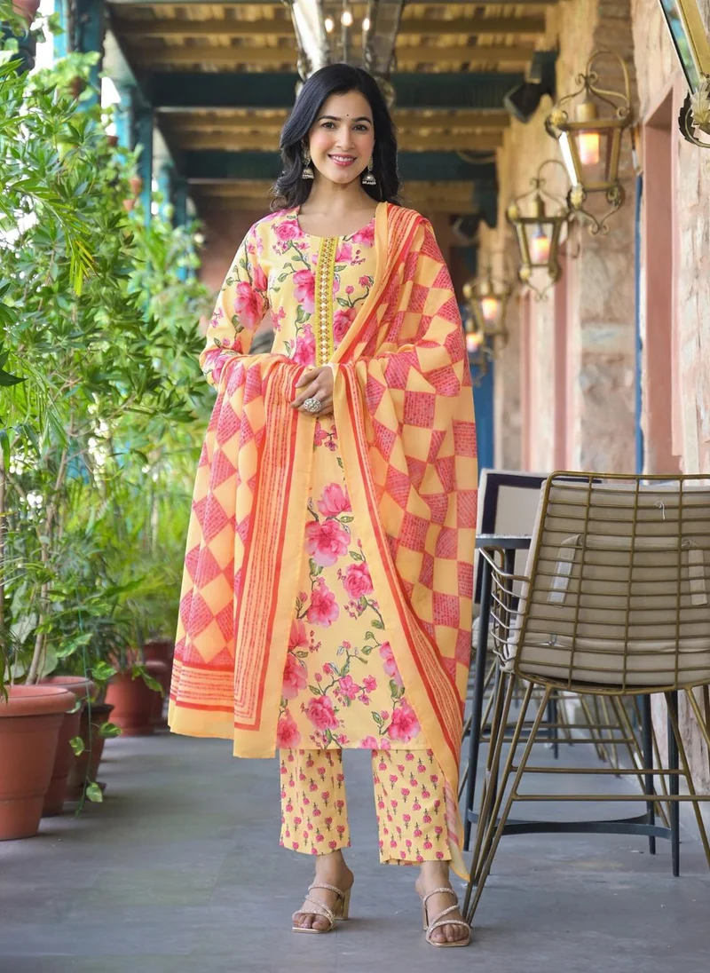 زيري سوق Yellow Rayon Blend Floral Printed Straight 3-Piece Kurta Set