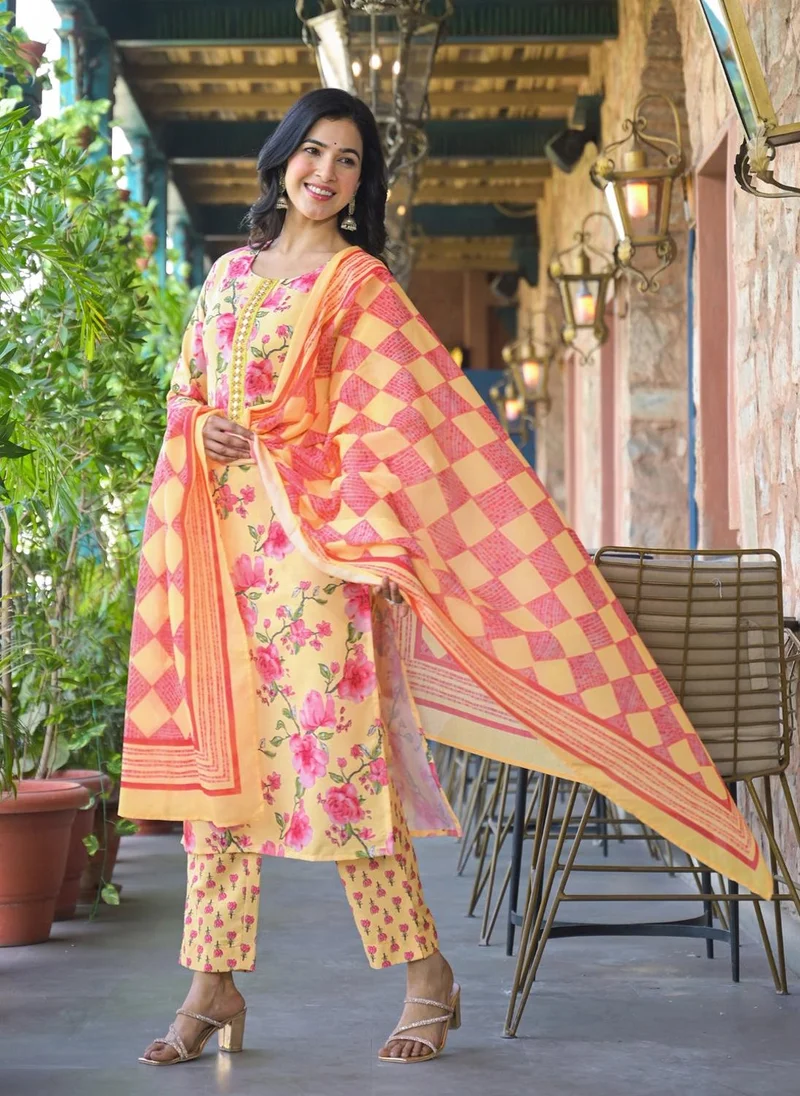 زيري سوق Yellow Rayon Blend Floral Printed Straight 3-Piece Kurta Set