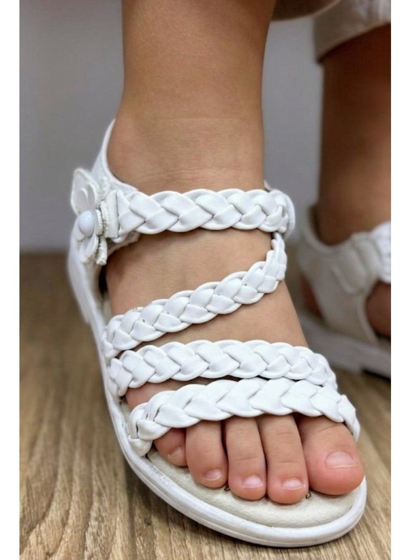 صندل بناتي أنيق بتصميم مضفر وزينة ورد - Image 2