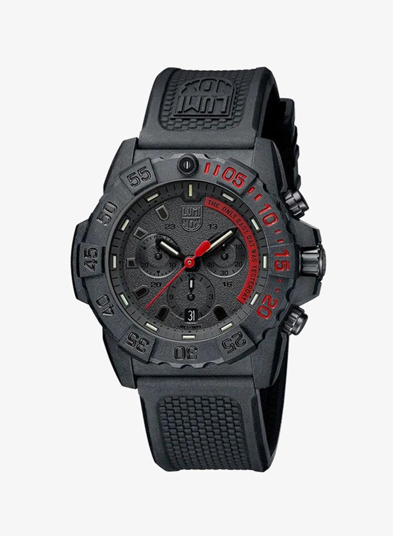 Luminox Men's Chronograph Round Shape Rubber Wrist Watch XS.3581.EY - 45 Mm - Image 4
