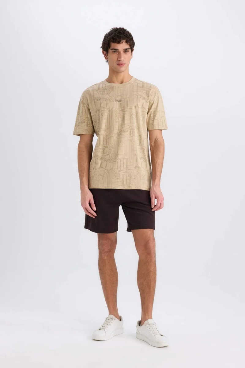 ديفاكتو Regular Fit Straight Leg Basic Shorts