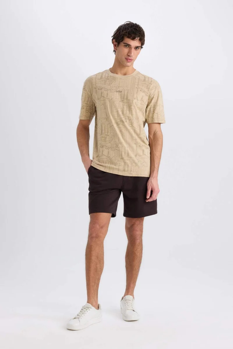 ديفاكتو Regular Fit Straight Leg Basic Shorts