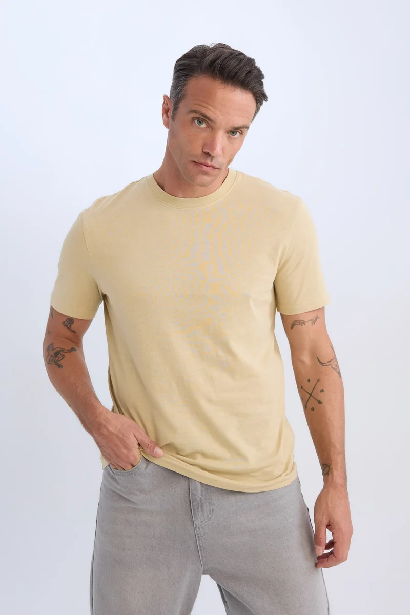 New Regular Fit Crew Neck Basic Short Sleeve T-Shirt