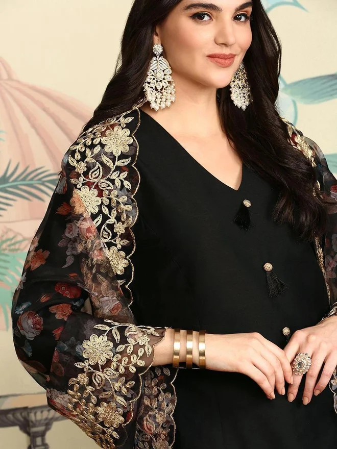 آي شين طقم كورتا نسائي أسود مع بنطلون وشال من إيشين