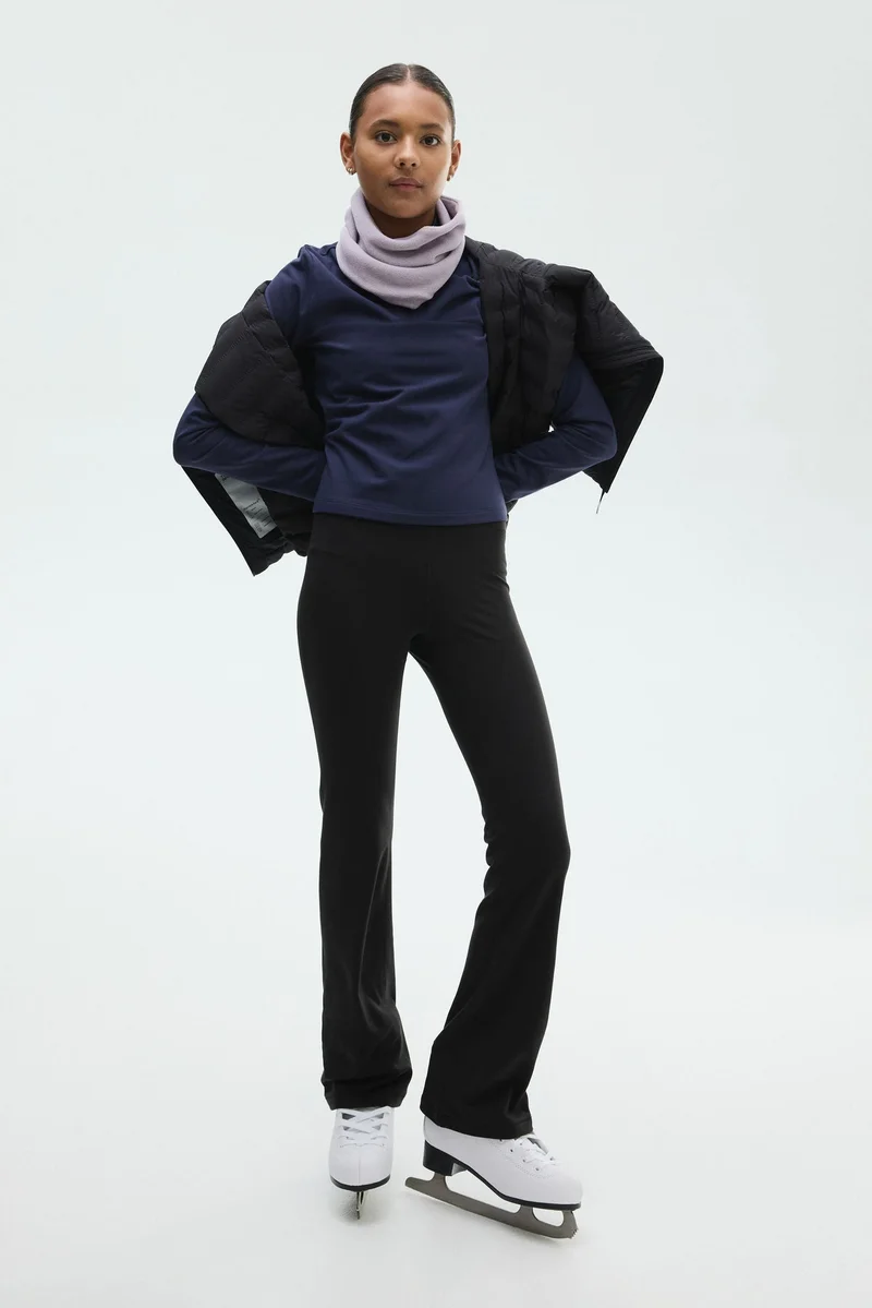 اتش اند ام ليغنغز رياضي من الصوف من نسيج سوفت موف¢ بتصميم مبطن