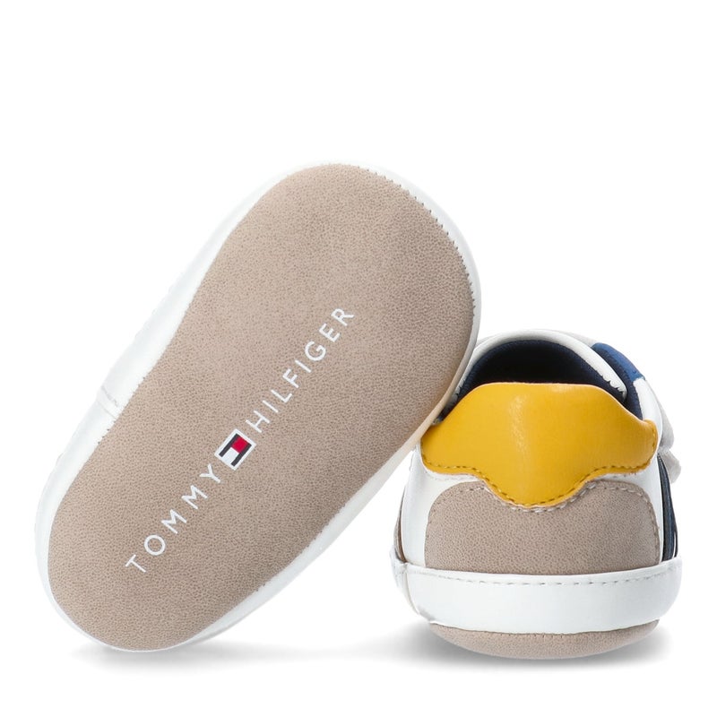 تومي هيلفيغر حذاء رياضي للأطفال برباط لاصق - Image 3