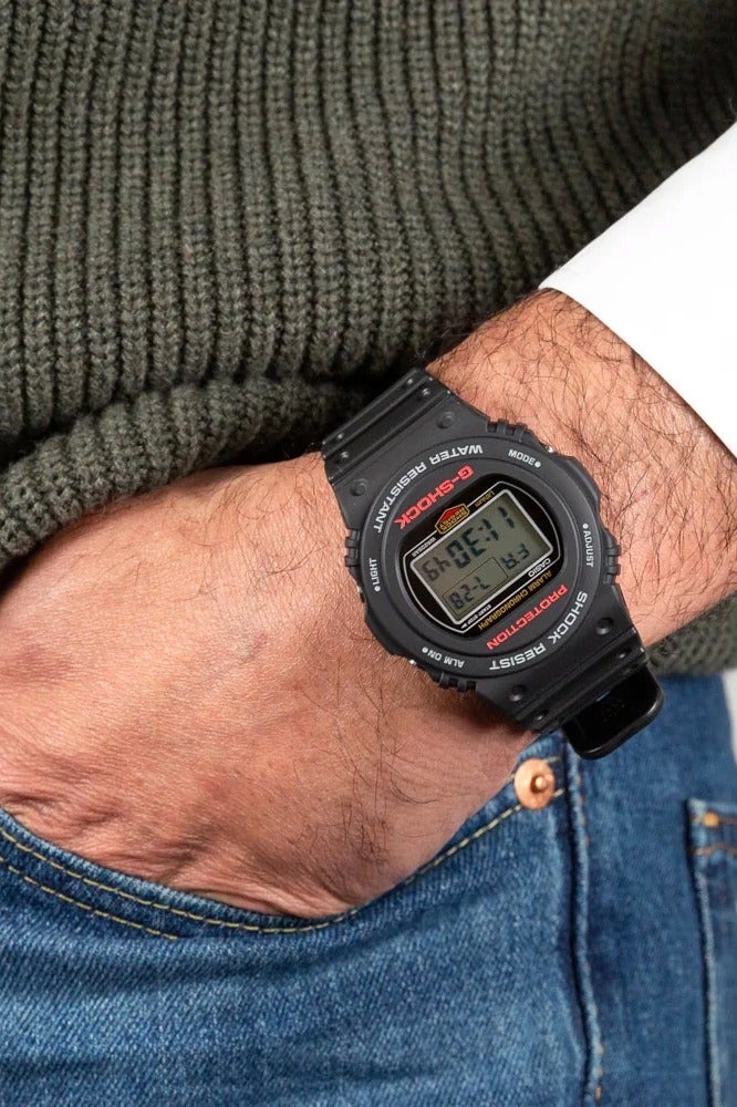 G-SHOCK Casual Men's digital Watch - DW-5750UE-1DR  - Image 2