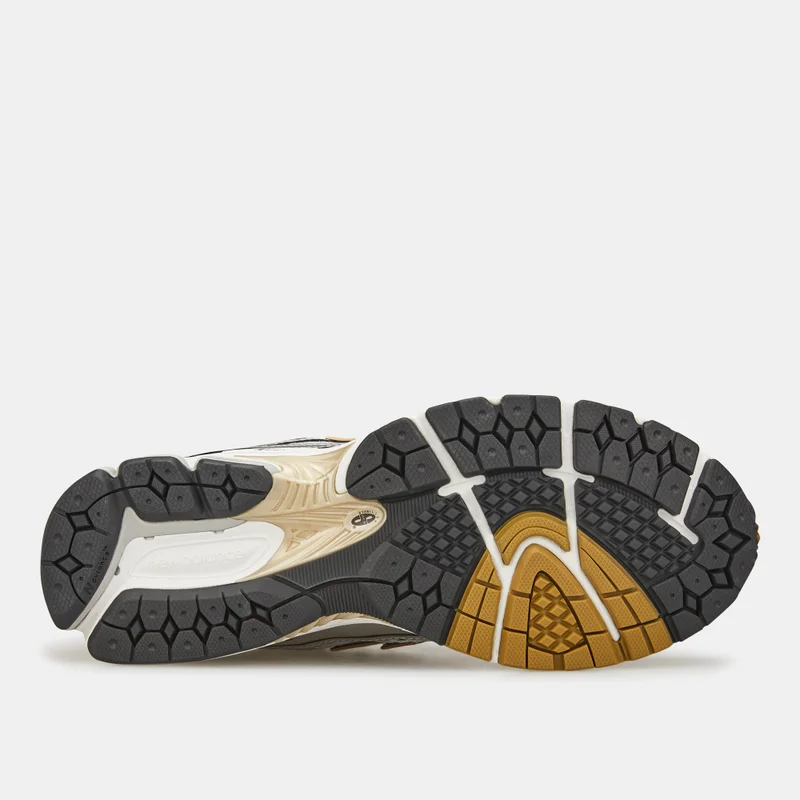 New Balance Men's 1906R Shoe