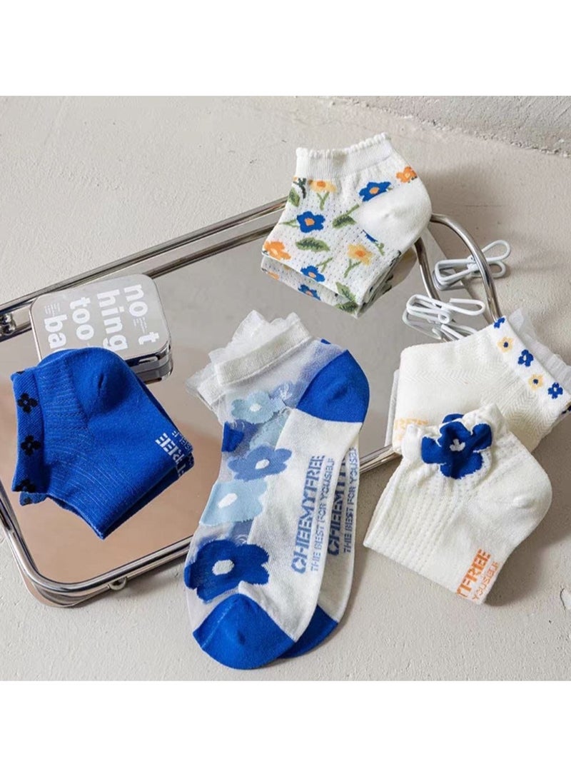 Get 5 pieces + 1 free pair of cute bear socks: a touch of fun and elegance for your feet. Size: One size fits all. - Image 2