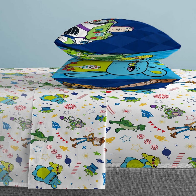 Jay Franco Disney Toy Story Buzz & Woody 5 Piece Full Bed Set - Includes Reversible Comforter & Sheet Set - Super Soft Fade Resistant Microfiber - (Official Disney Product) - Image 5