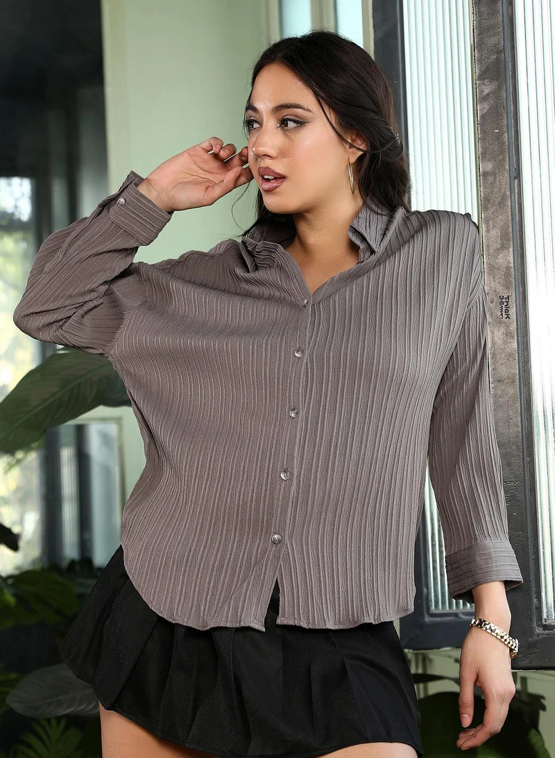 بينيا كولادا Women's Moon Grey Pin-Tactile Oversized Shirt | نساء | أكمام طويلة | سادة | طوق منتشر | كاجوال كبير الحجم | قميص