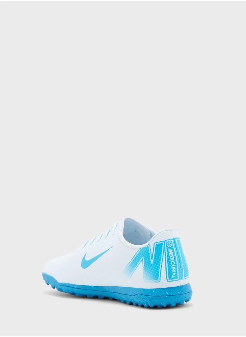 Nike Vapor 16 Club TF Football Boots