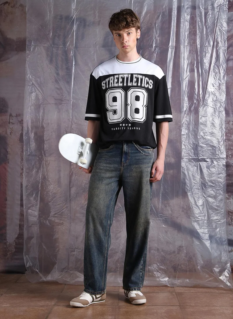 هوبرهولمي تيشيرت رجالي بطباعة حروف بياقة دائرية بقصة مريحة وشبكة