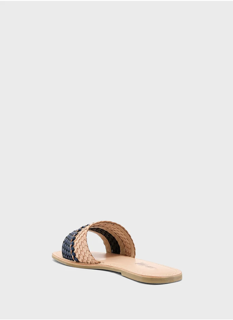 ايلا Striped Summer Flat Sandal
