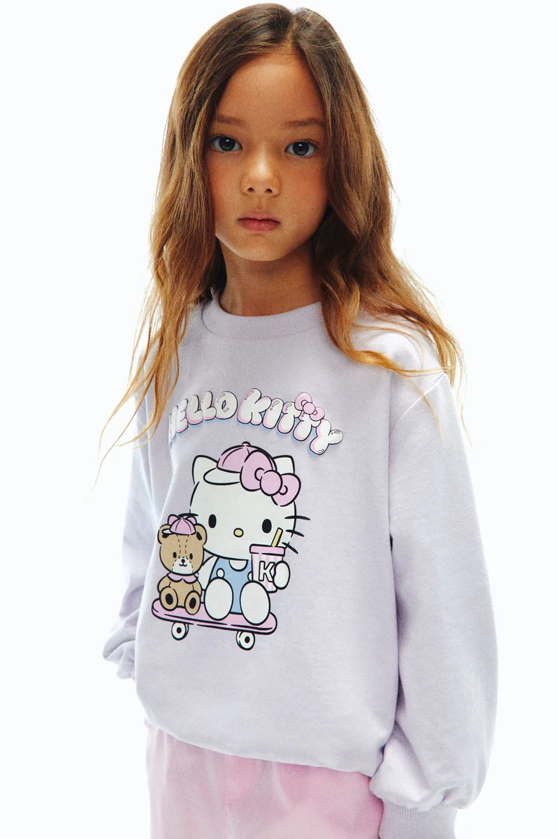 اتش اند ام بلوزة بطبعة مميزة