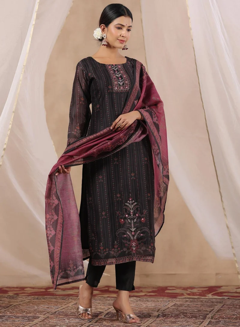ISHIN Women's Black 100% Cotton Printed Straight Fit Kurta Set