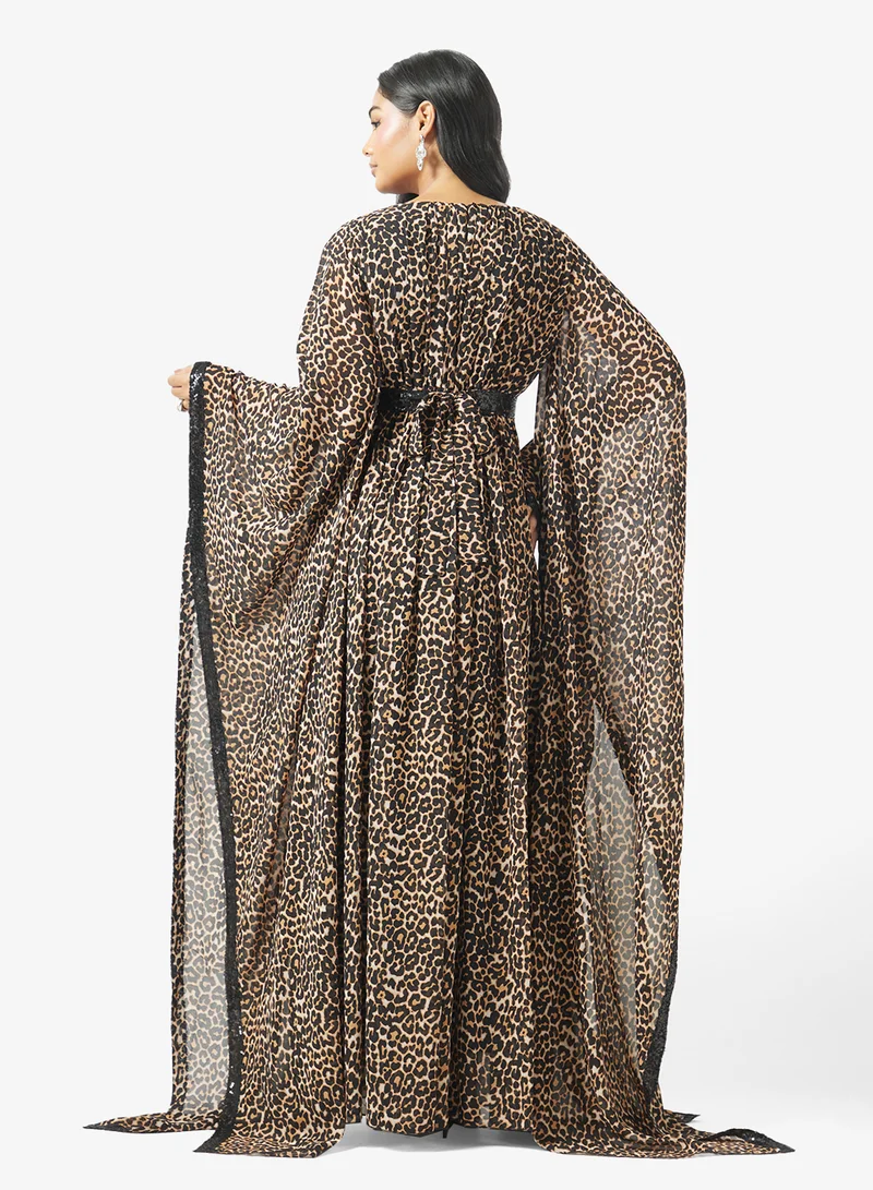 جولدن ابل Belted Maxi Dress